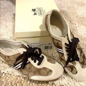 Coach Beyla Women’s Size 8 Width M